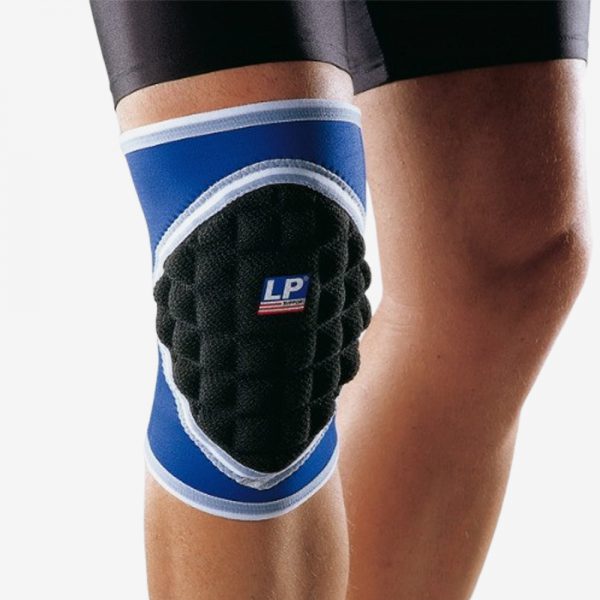 afbeelding LP Support kniekussen kniebeschermers zwart blauw