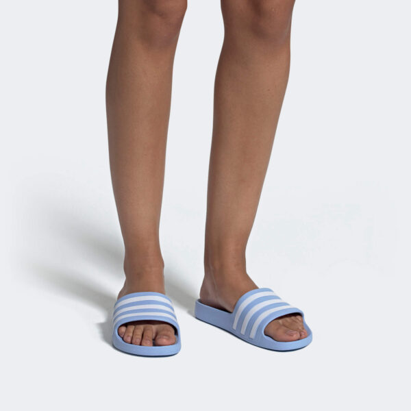 Afbeelding Adidas adilette aqua badslippers hemelsblauw