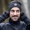 Afbeelding man met Rogelli Hale hoofdband zwart